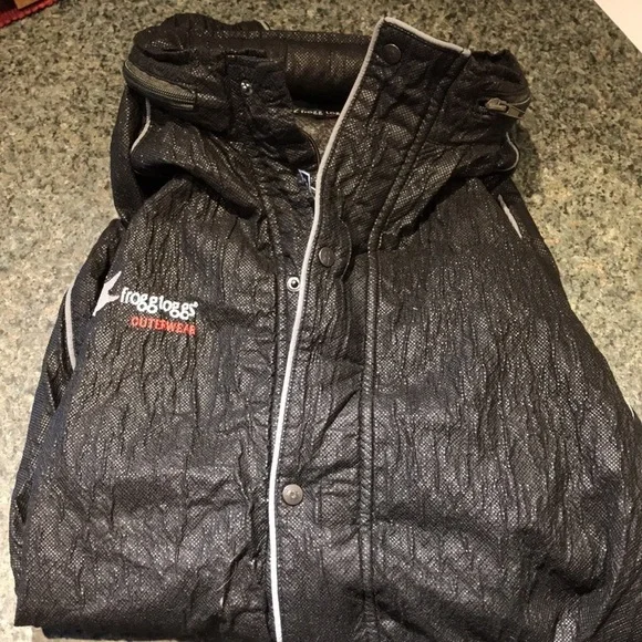 Frogg Toggs outerwear size large - Picture 10 of 10